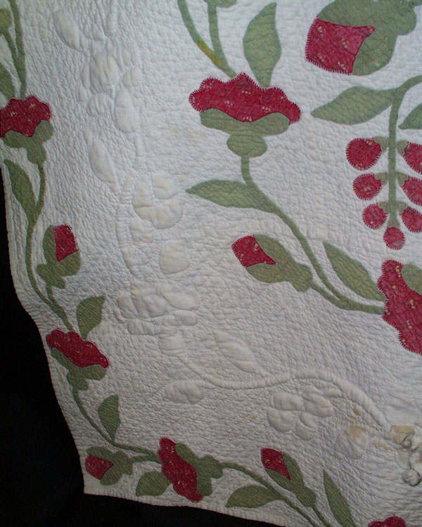ANTIQUE QUILT 1850's APPLIQUE ROSES IN URN QUILTED WHITEWORK TRAPUNTO